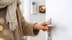 Ogrzewanie klimatyzatorem: czy wyłączać na krótkie wyjście? Zasada 30 minut, która ratuje rachunki